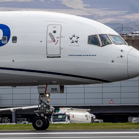 United-Airlines-N1412I-2026-04-06-5