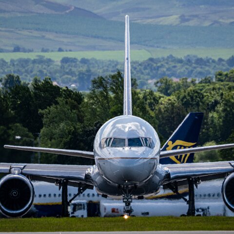 United-Airlines-N17126-2026-06-08-1