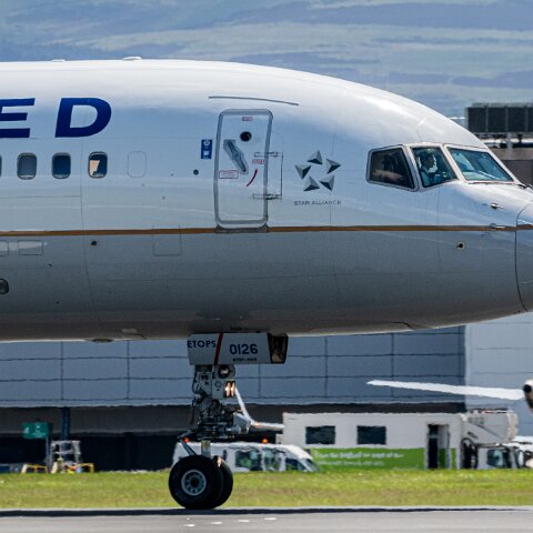 United-Airlines-N17126-2026-06-08-3