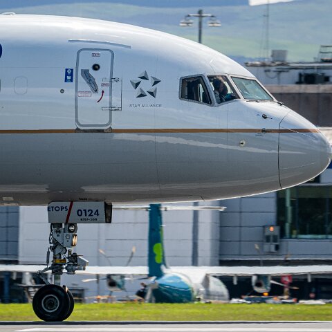 United-Airlines-N29124-2026-06-08-5