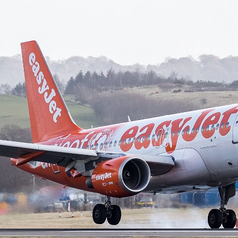 easyJet-G-EJAR-2017-03-13-4