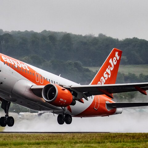 easyJet-G-EZAL-2019-06-24-1