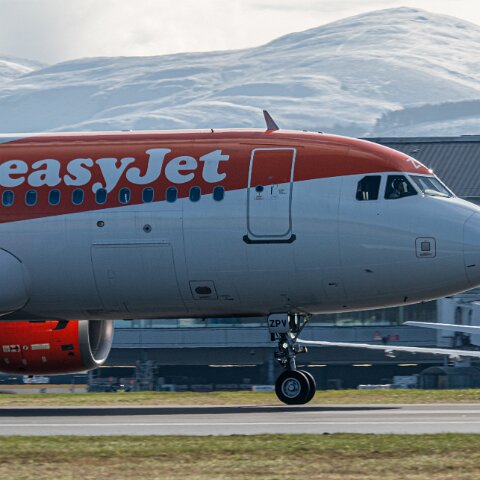 easy-Jet-G-EZPV-2026-03-06-3
