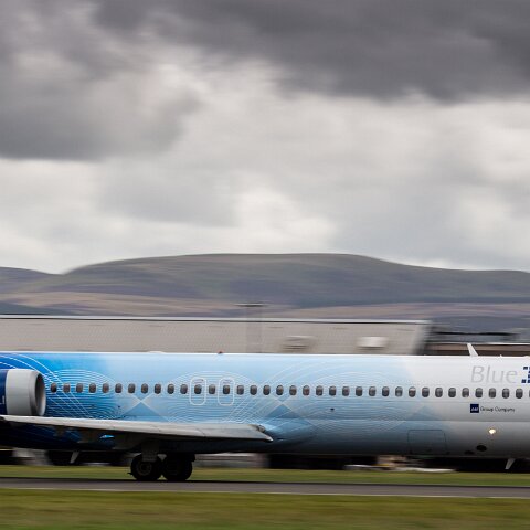 Blue-1-OH-BLI-Boeing-717-3