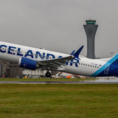 Icelandair-TF-ICM-2025-11-11-12