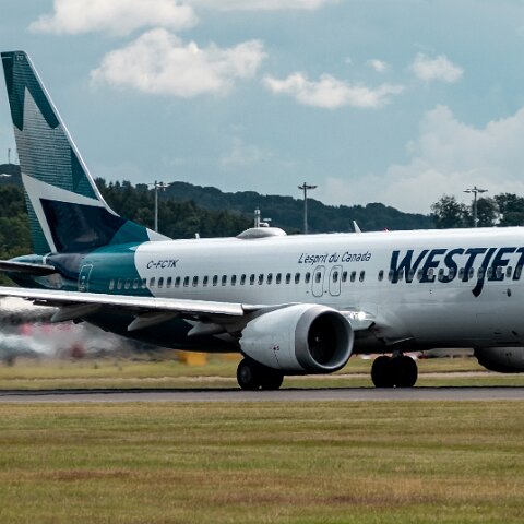 West-Jet-C-FCTK-2022-07-01-4