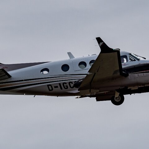 Beechcraft-D-IGCS-C90-GTx-King-Air-11