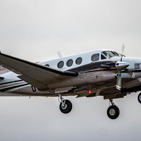 Beechcraft-D-IGCS-C90-GTx-King-Air-13