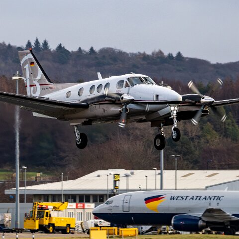 Beechcraft-D-IGCS-C90-GTx-King-Air-15