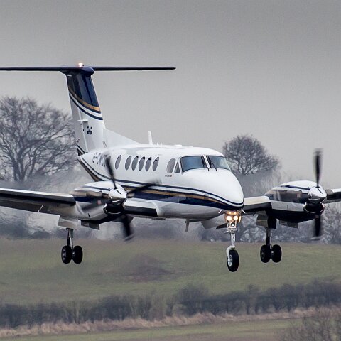 Beechcraft-G-CWCD-200-Super-King-Air-2