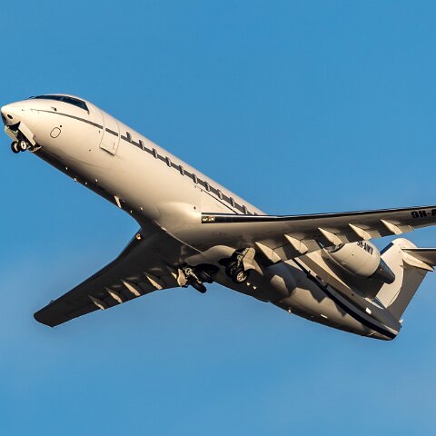 Bombardier-9H-AMY-Challenger-850-1