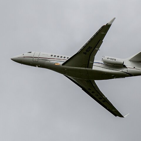 Dassault-B-8215-Falcon-7X-3