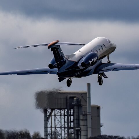 Embraer-2-EMBR-Phenom-300-18