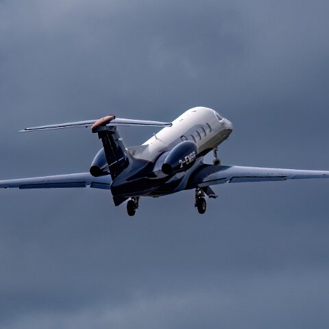 Embraer-2-EMBR-Phenom-300-20