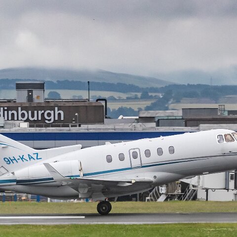 Hawker-9H-KAZ-900XP-3