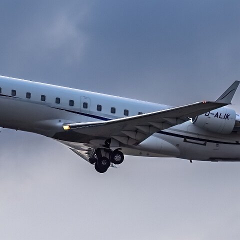 Mitsubishi-D-ALIK-Challenger-850-6