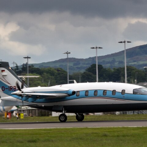 Piaggio-D-IRBS-P-180-Avanti-II-9