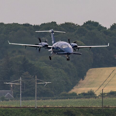 Piaggio-F-HSIT-Avanti-II-EVO (2)