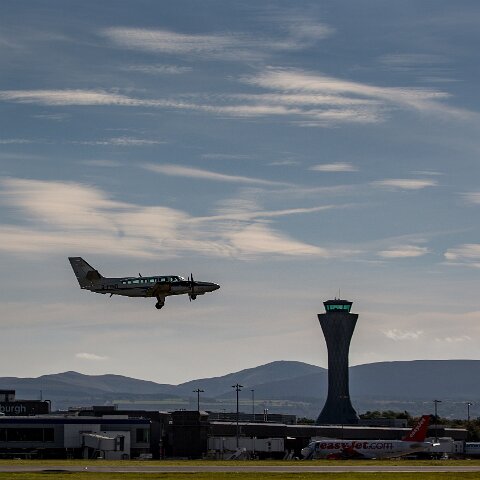 Reims-G-FIND-F406-Caravan-II-3