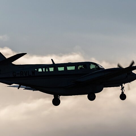 Reims-G-RVLW-Cessna-F406-6