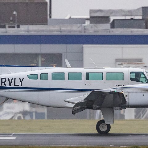 Reims-G-RVLY-Cessna-F406-2