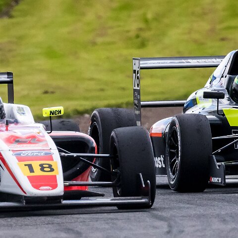 Knockhill-Race-Circuit-F4-2017-08-12-13