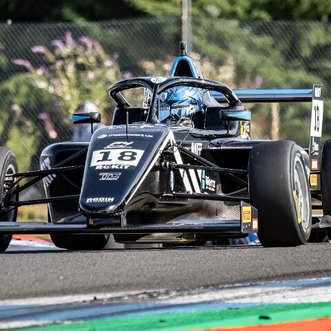 ROKiT-F4-British-Championship-14