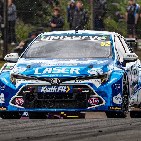 Race-Kwik-Fit-British-Touring-Car-Championship-17
