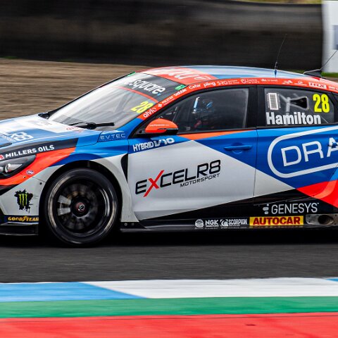 Race-Kwik-Fit-British-Touring-Car-Championship-3