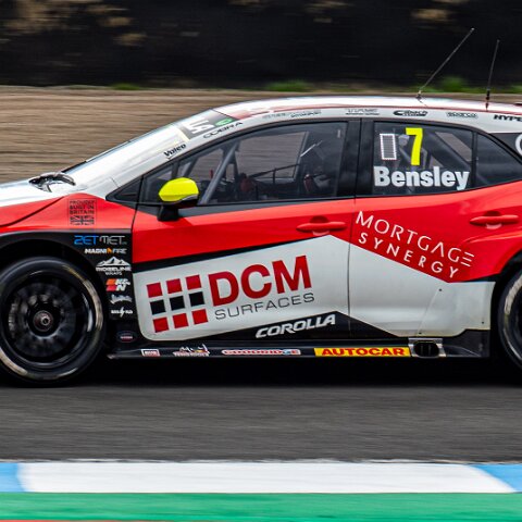 Race-Kwik-Fit-British-Touring-Car-Championship-4