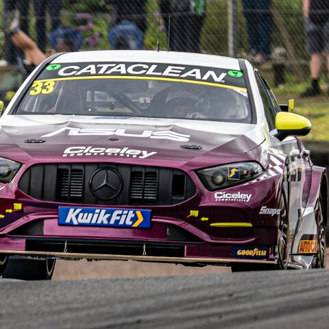 Race-Kwik-Fit-British-Touring-Car-Championship-5