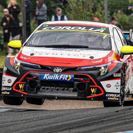 4-Qualifying-Kwik-Fit-British-Touring-Car-Championship