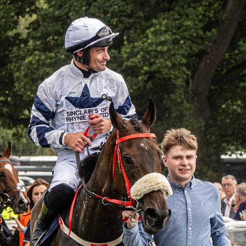 Perth-Racecourse-114