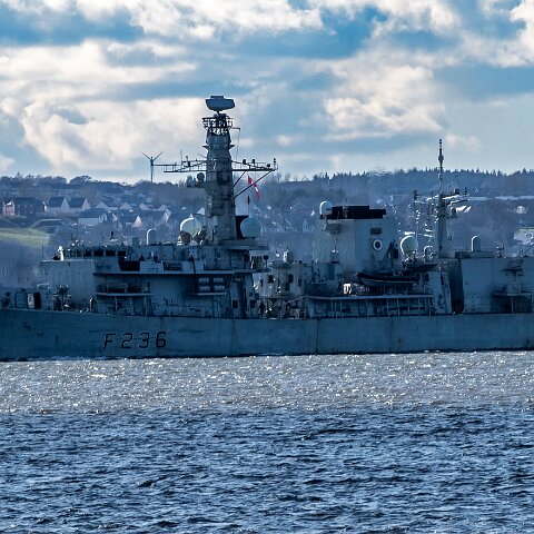 HMS-Montrose (11)