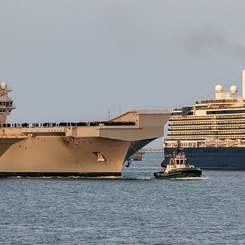 HMS-Queen-Elizabeth-2025-07-24-12