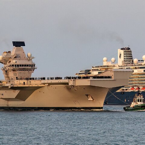 HMS-Queen-Elizabeth-2025-07-24-13