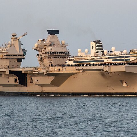 HMS-Queen-Elizabeth-2025-07-24-15