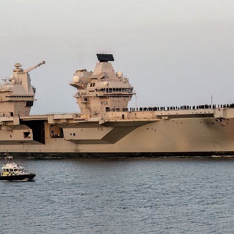 HMS-Queen-Elizabeth-2025-07-24-16