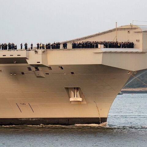 HMS-Queen-Elizabeth-2025-07-24-18
