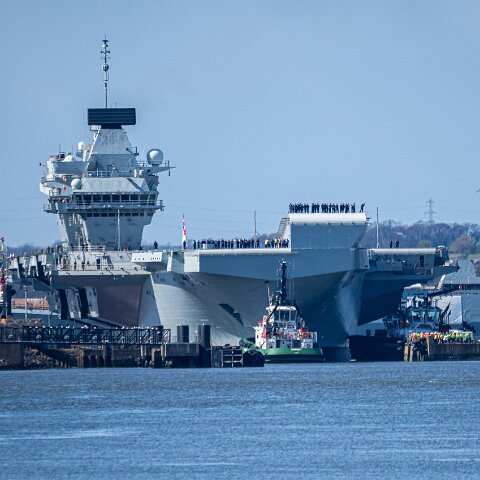 HMS-Queen-Elizabeth-2026-04-19-13