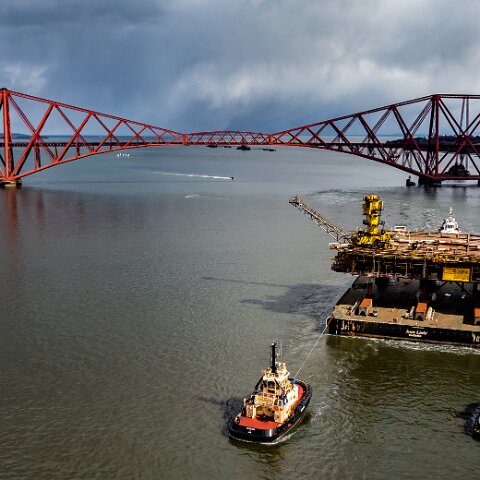 Oil-Rig-Iron-Lady-18