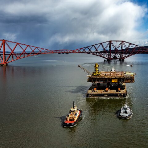 Oil-Rig-Iron-Lady-19