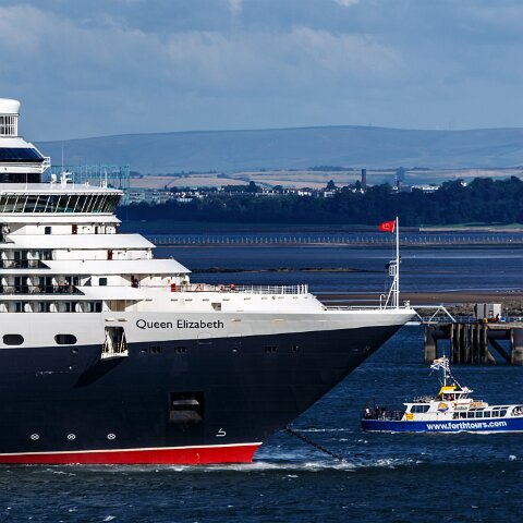 Cunard-Line-Queen-Elizabeth-10-2013-08-02