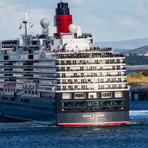 Cunard-Line-Queen-Elizabeth-17-2013-08-02