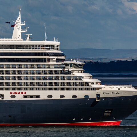 Cunard-Line-Queen-Elizabeth-5-2013-08-02