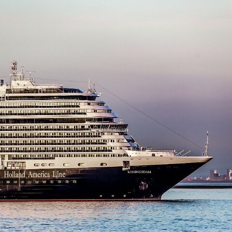 Holland-America-Koningsdam-2016-08-17-1
