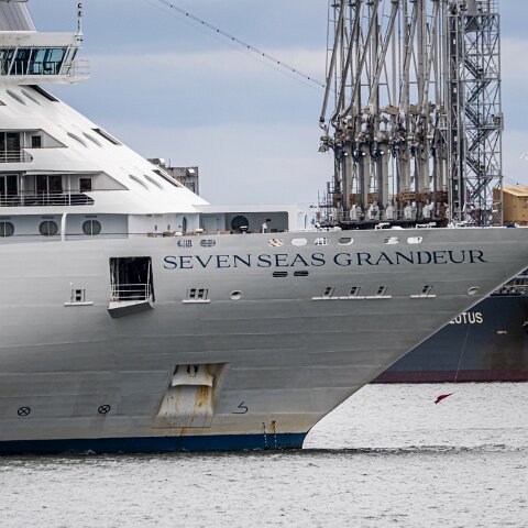Regent-Seven-Seas-Grandeur-2026-06-18-2