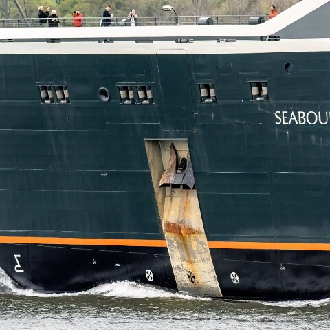 Seabourn-Cruises-Seabourn-Venture-19-2024-04-28