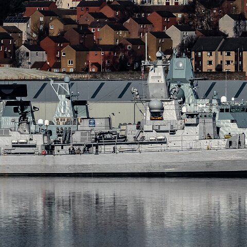 HNLMS-Van-Amstel-F831-4
