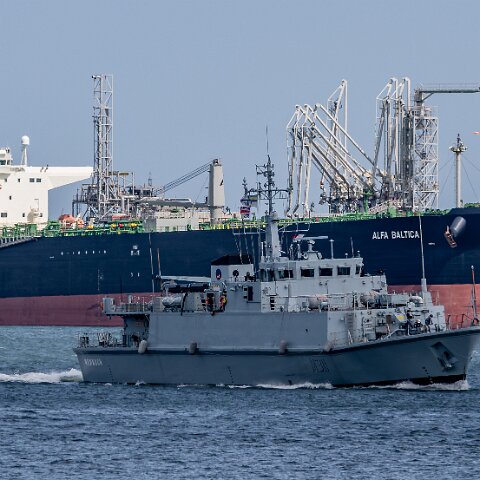 Ukraine-Navy-Cherkasy-M311-12